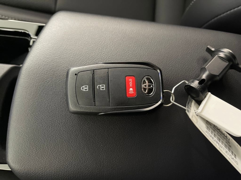 New 2026 Toyota Prius XLE image 24