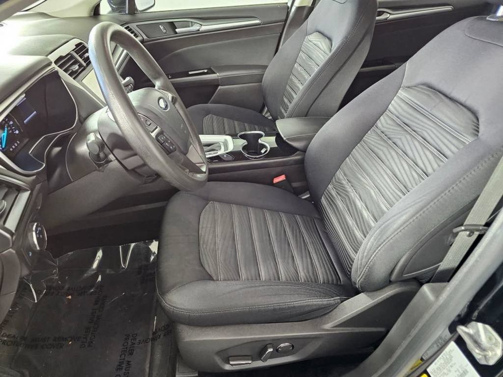 Used 2016 Ford Fusion SE FWD image 20