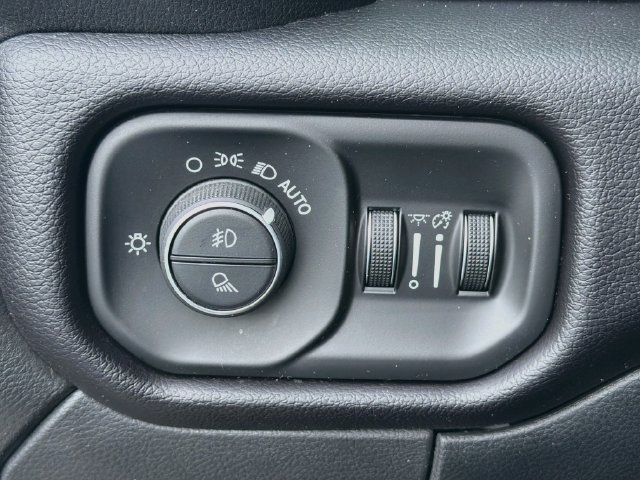 Used 2021 RAM 2500 Laramie AWD/4WD image 10