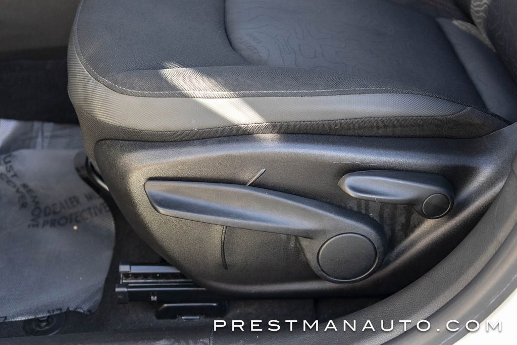 Used 2023 Jeep Renegade Trailhawk image 19