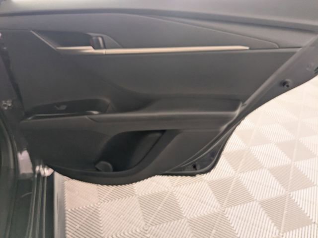 Used 2025 Toyota Camry SE image 30