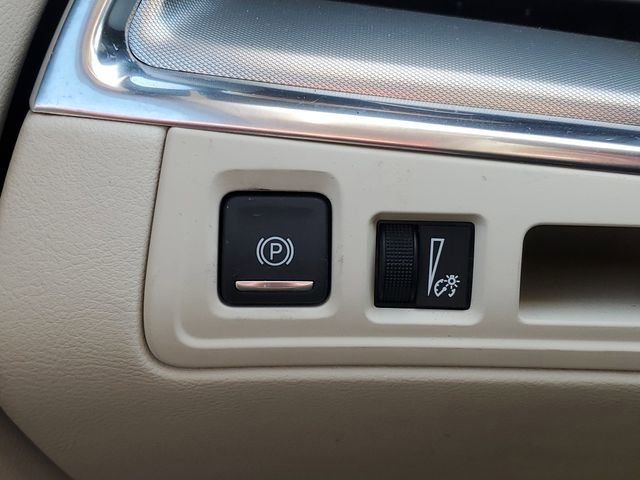 Certified 2021 Cadillac XT5 Premium Luxury w/ LPO, Floor Liner Package AWD/4WD image 19