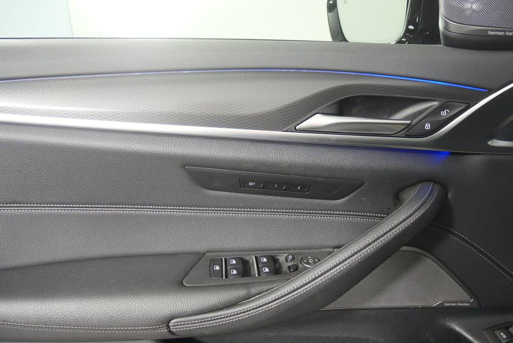 Used 2023 BMW 540i w/ M Sport Package image 8