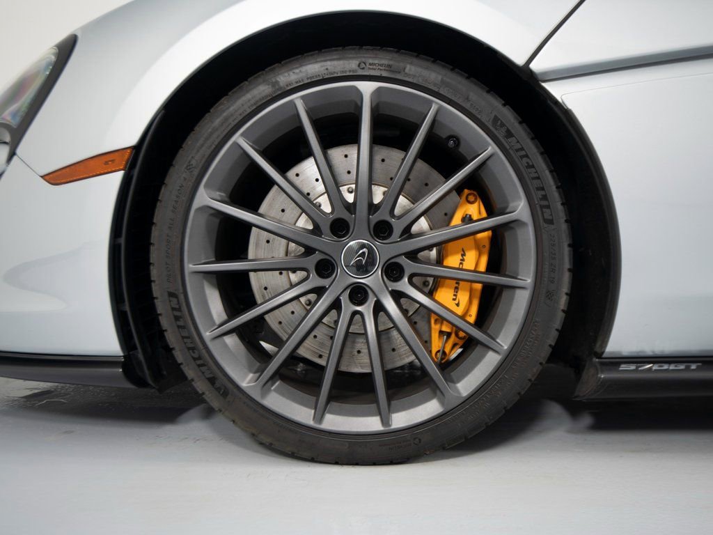 Used 2017 McLaren 570S Coupe image 9