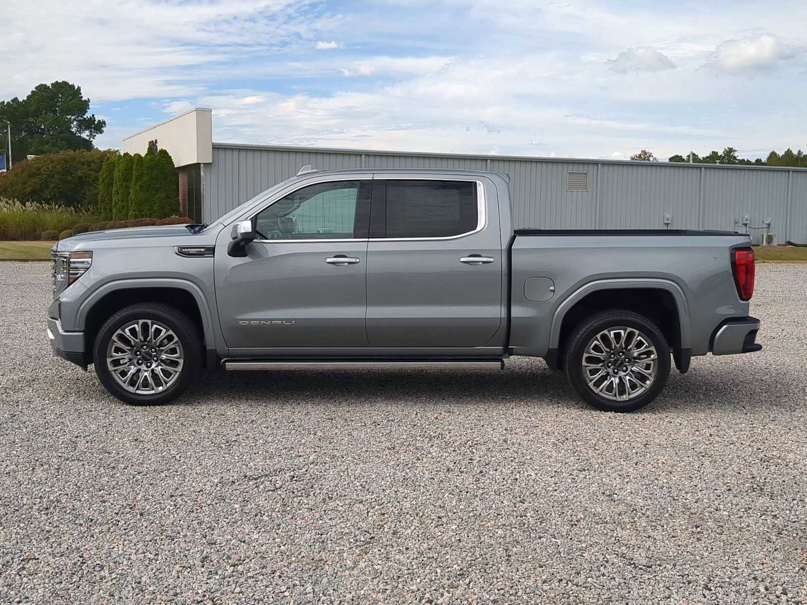 New 2026 GMC Sierra 1500 Denali Ultimate image 5