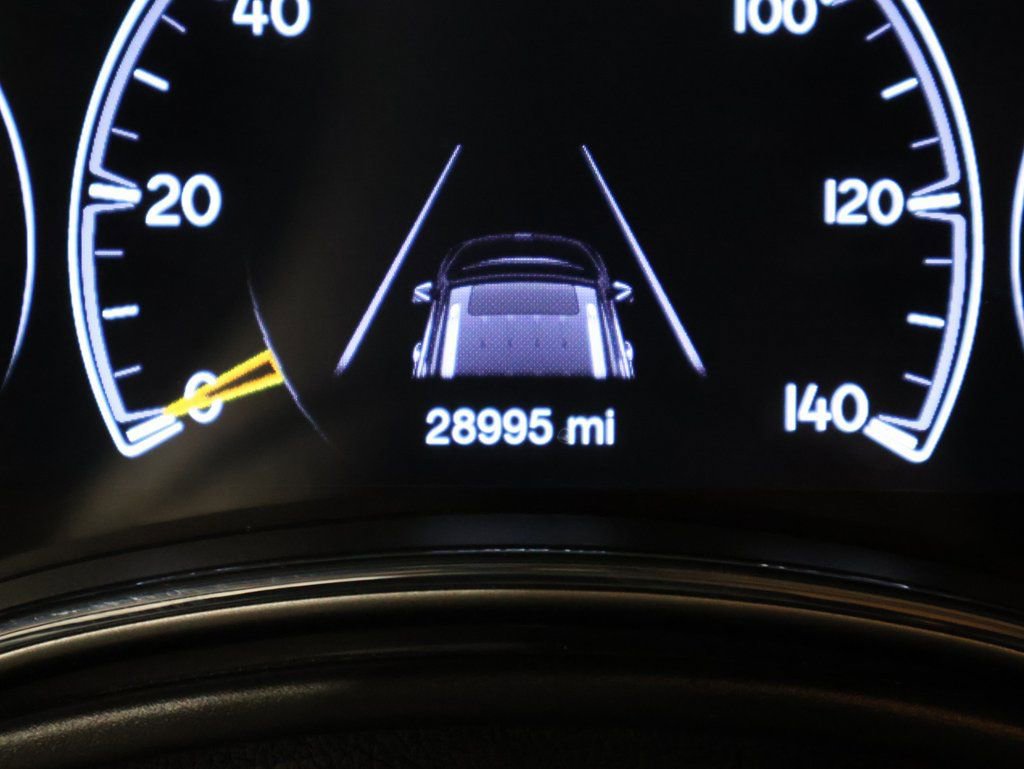 Certified 2021 Jeep Grand Cherokee Limited w/ Luxury Group II image 42