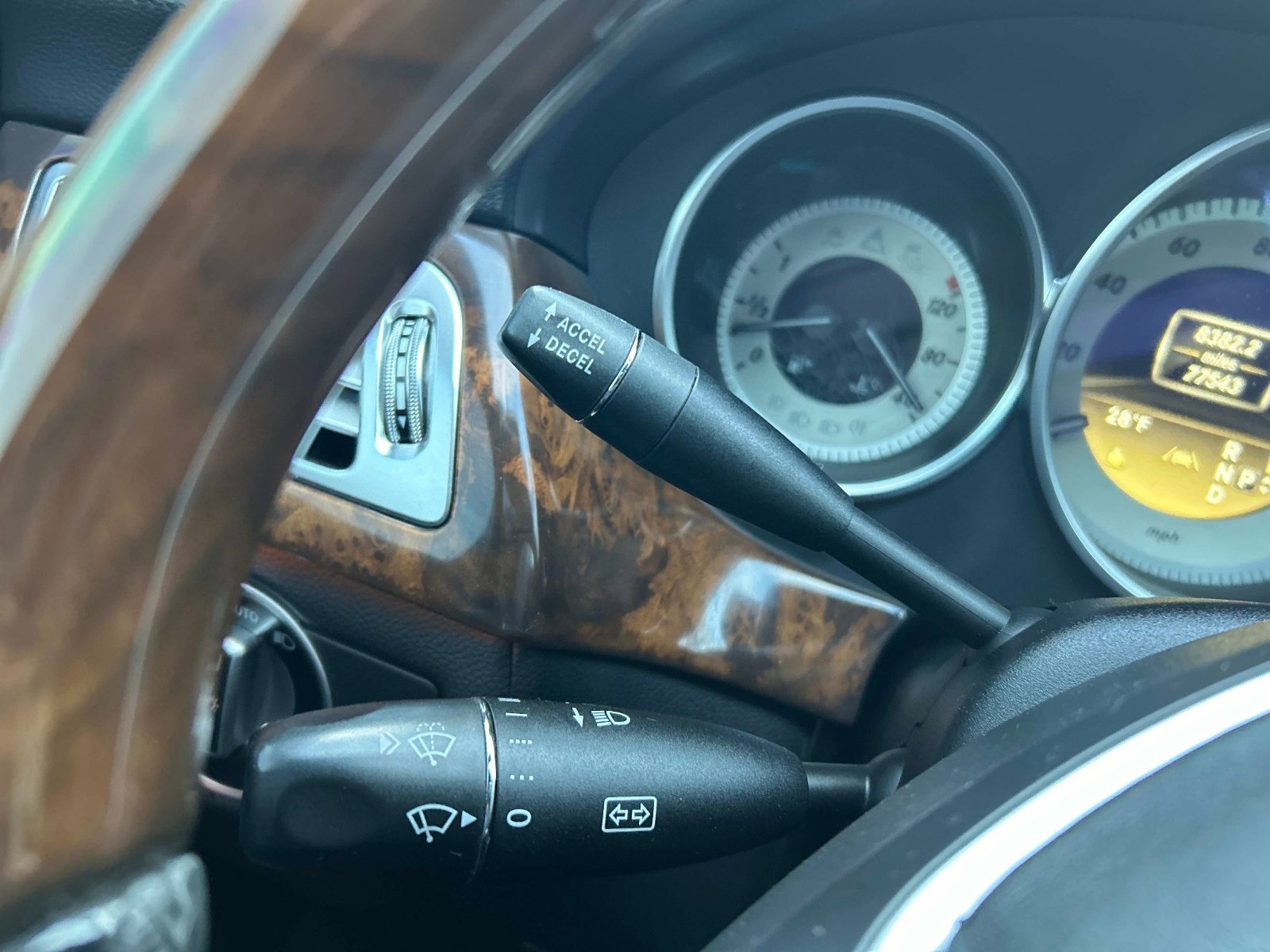 Used 2012 Mercedes-Benz CLS 550 4MATIC image 27