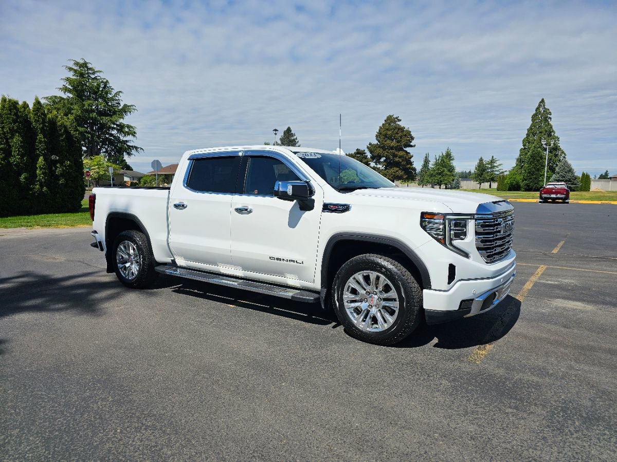 Used 2023 GMC Sierra 1500 Denali image 5