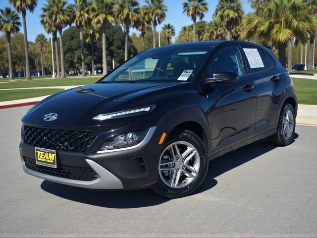 Used 2023 Hyundai Kona SE w/ Cargo Package image 2