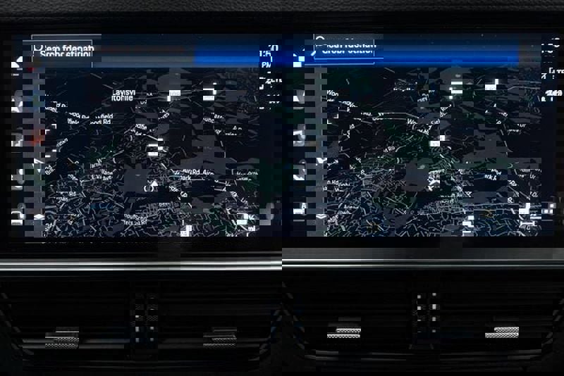 Used 2023 Porsche Cayenne Platinum Edition image 22