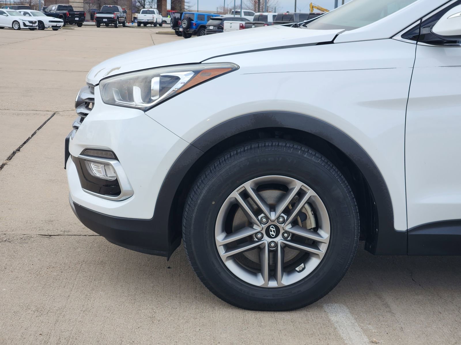 Used 2018 Hyundai Santa Fe Sport w/ 2.4L Value Package 02 image 10