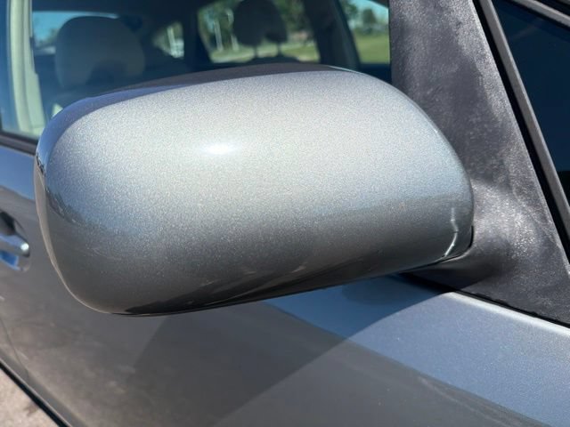 Used 2005 Toyota Prius w/ Pkg 4 FWD image 5