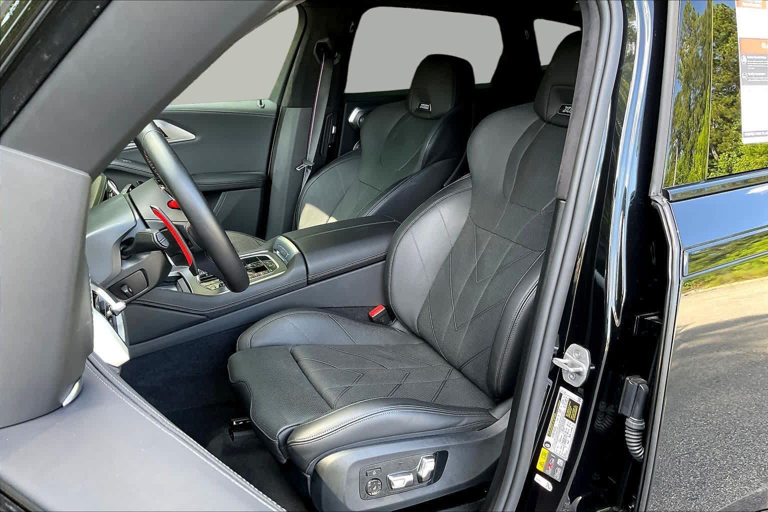 Used 2024 BMW XM AWD/4WD image 15