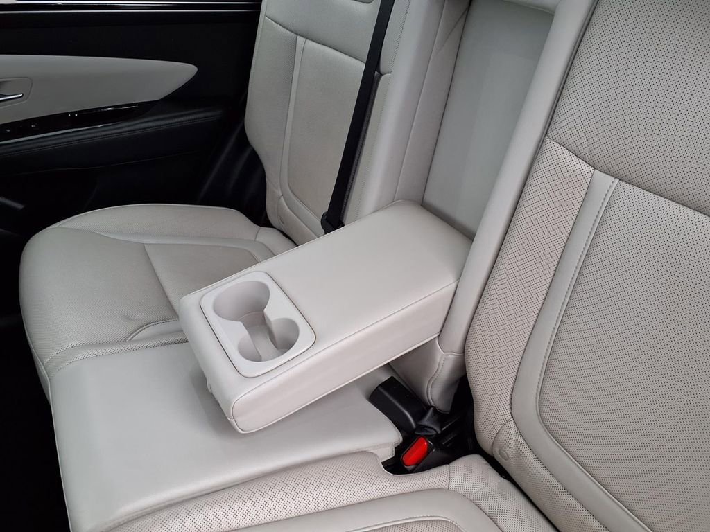 Used 2024 Hyundai Tucson Limited image 26