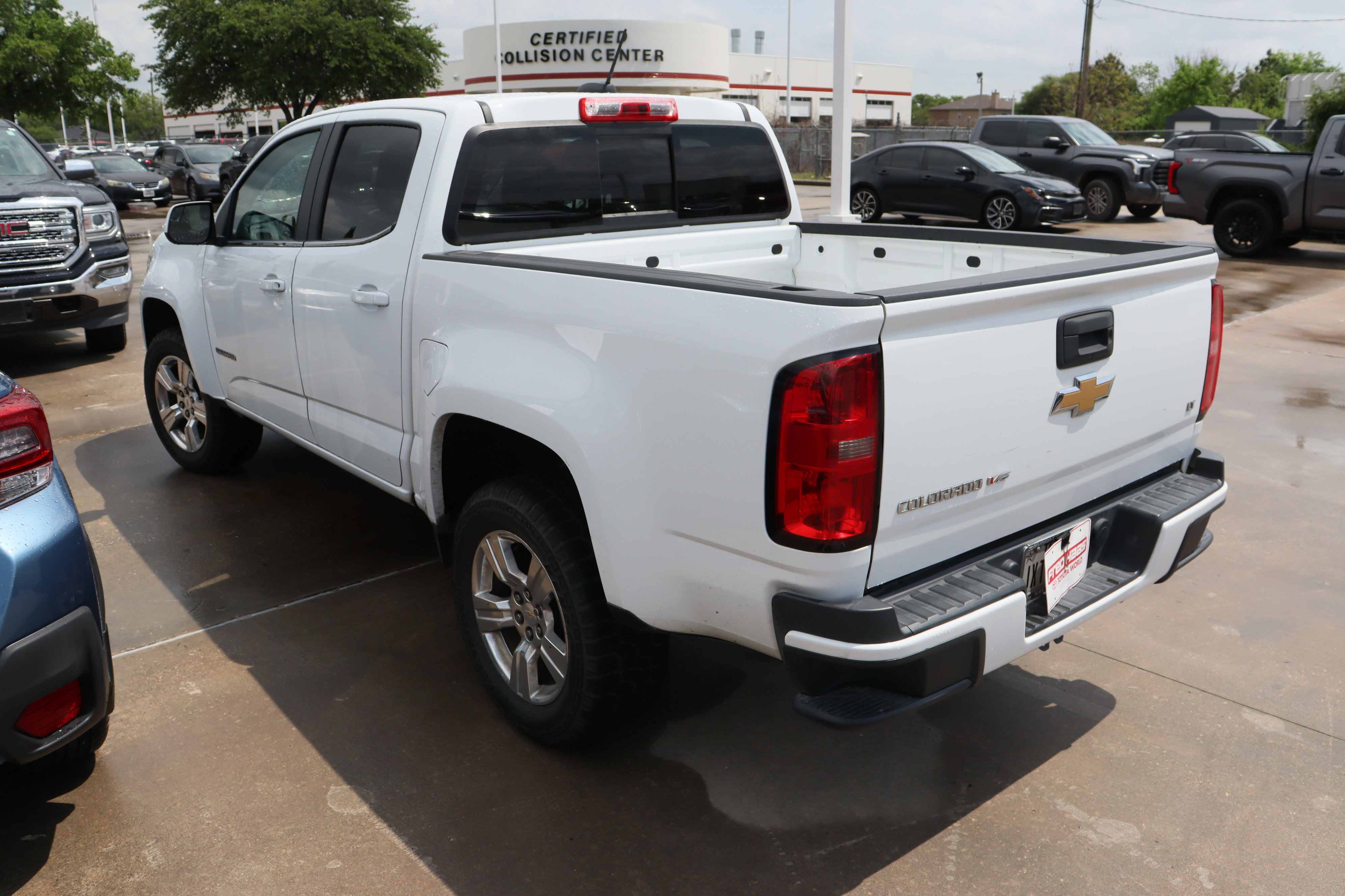Used 2017 Chevrolet Colorado LT w/ LT Convenience Package image 7