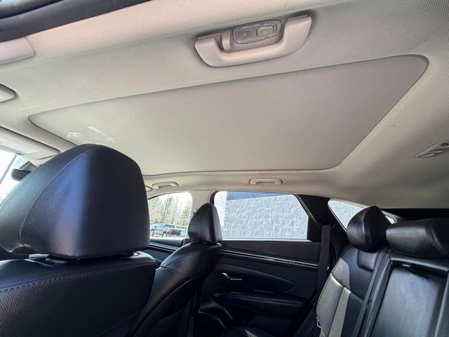 Used 2022 Hyundai Tucson Limited image 15