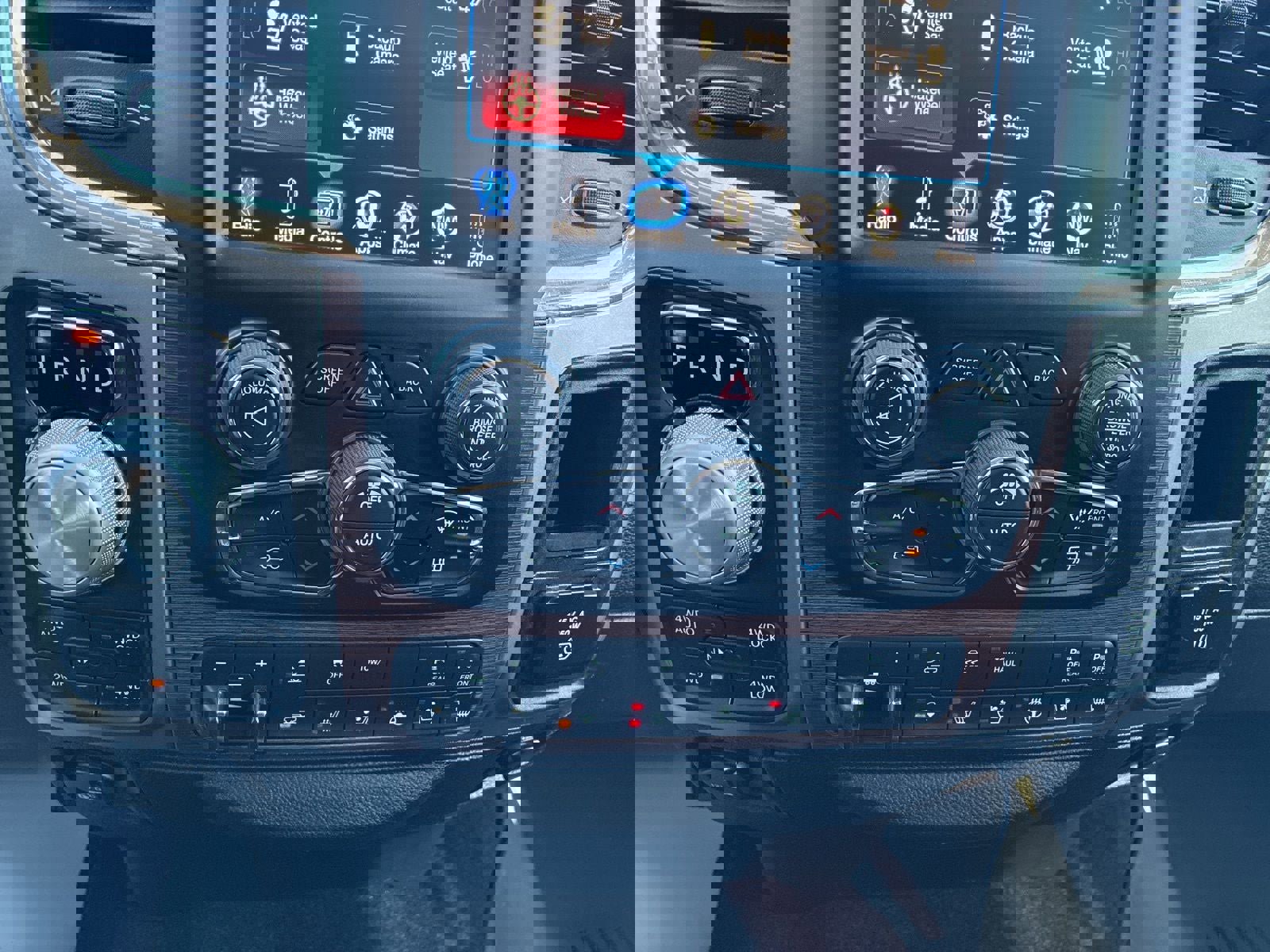 Used 2017 RAM 1500 Laramie w/ Convenience Group image 22