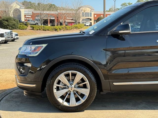 Used 2018 Ford Explorer Limited image 12