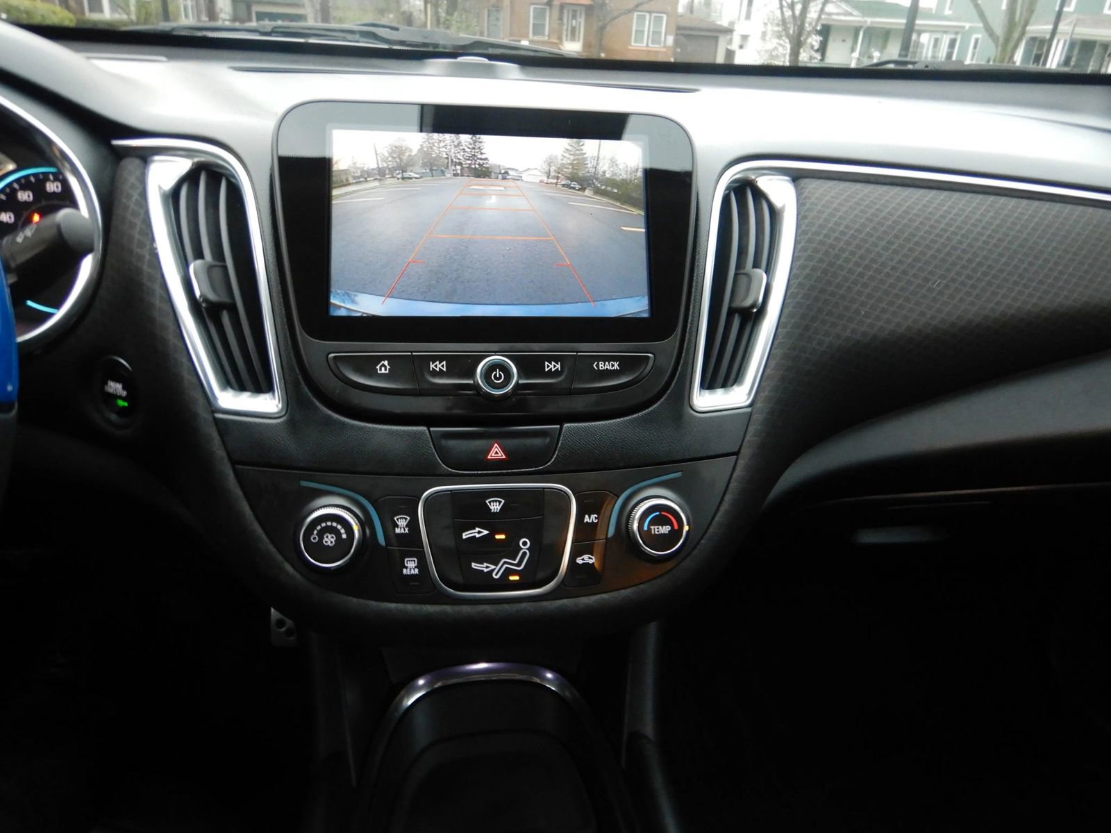 Used 2016 Chevrolet Malibu LT image 13