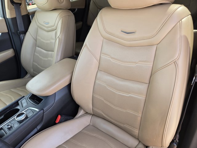 Used 2020 Cadillac XT6 Sport w/ Platinum Package image 16