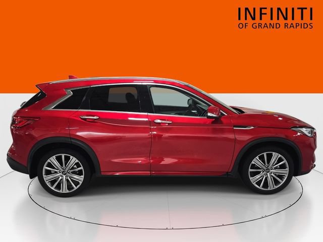 Used 2023 INFINITI QX50 Sensory AWD/4WD image 4