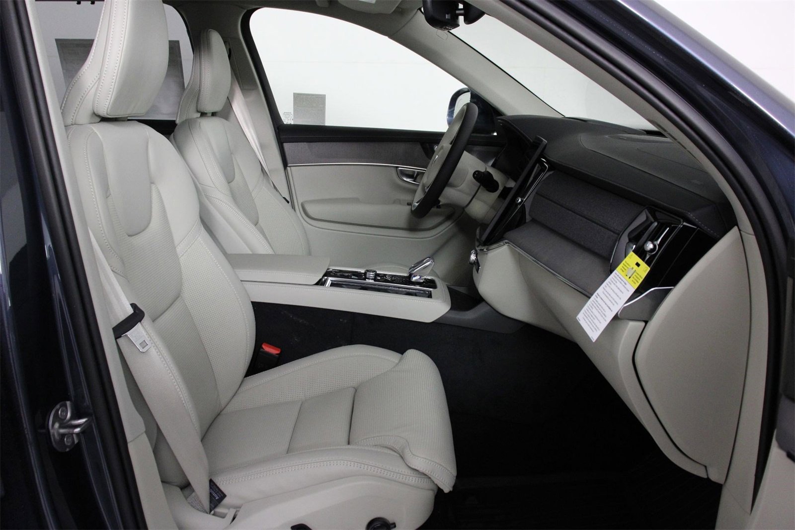 New 2026 Volvo XC90 B6 Ultra image 10