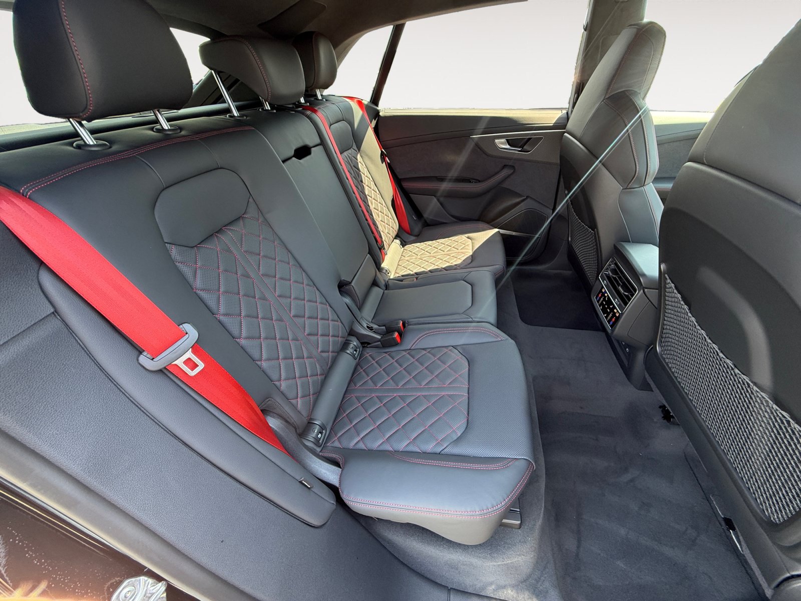 New 2026 Audi SQ8 Prestige AWD/4WD image 18