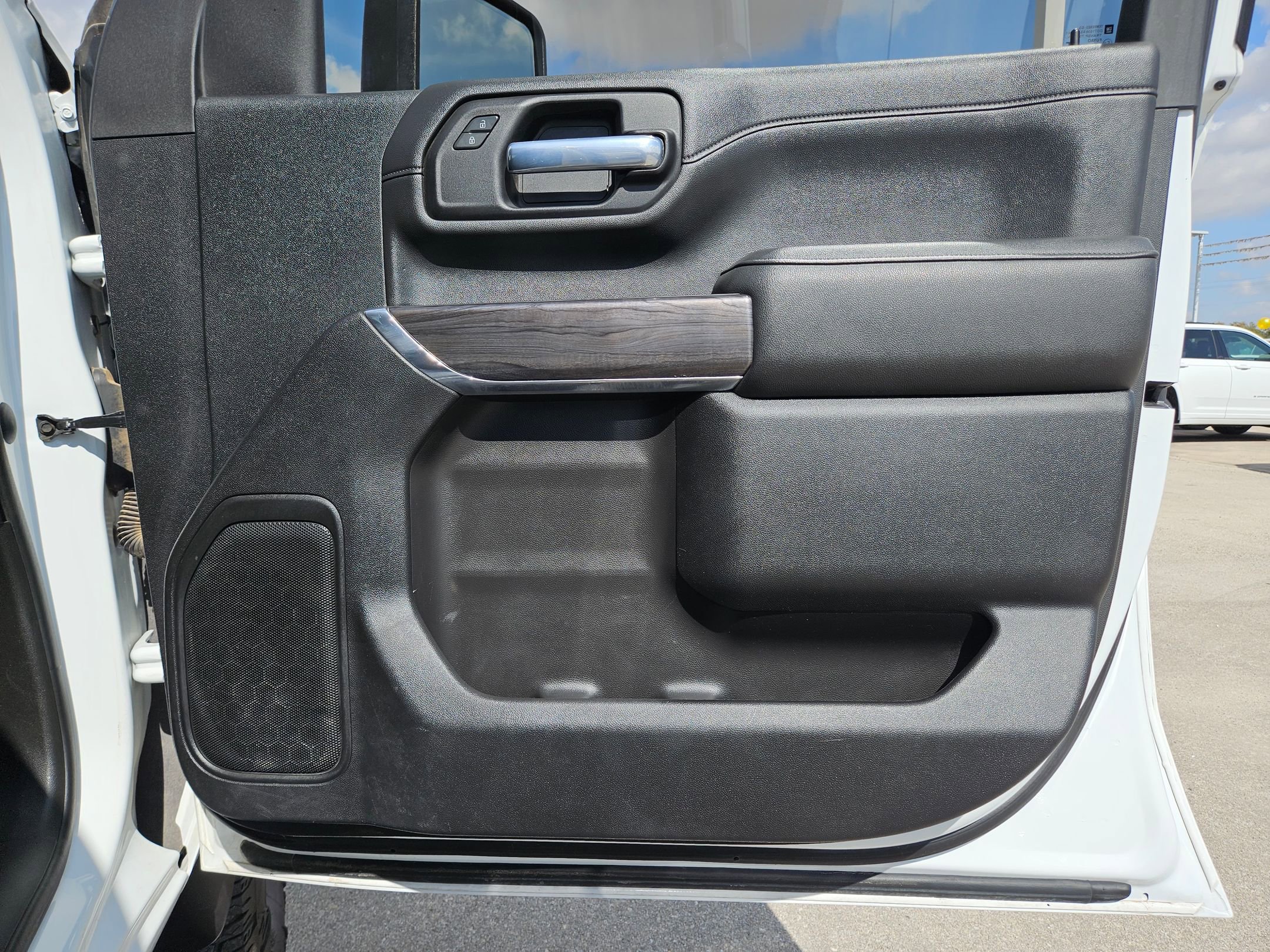 Used 2021 Chevrolet Silverado 2500 LTZ image 29