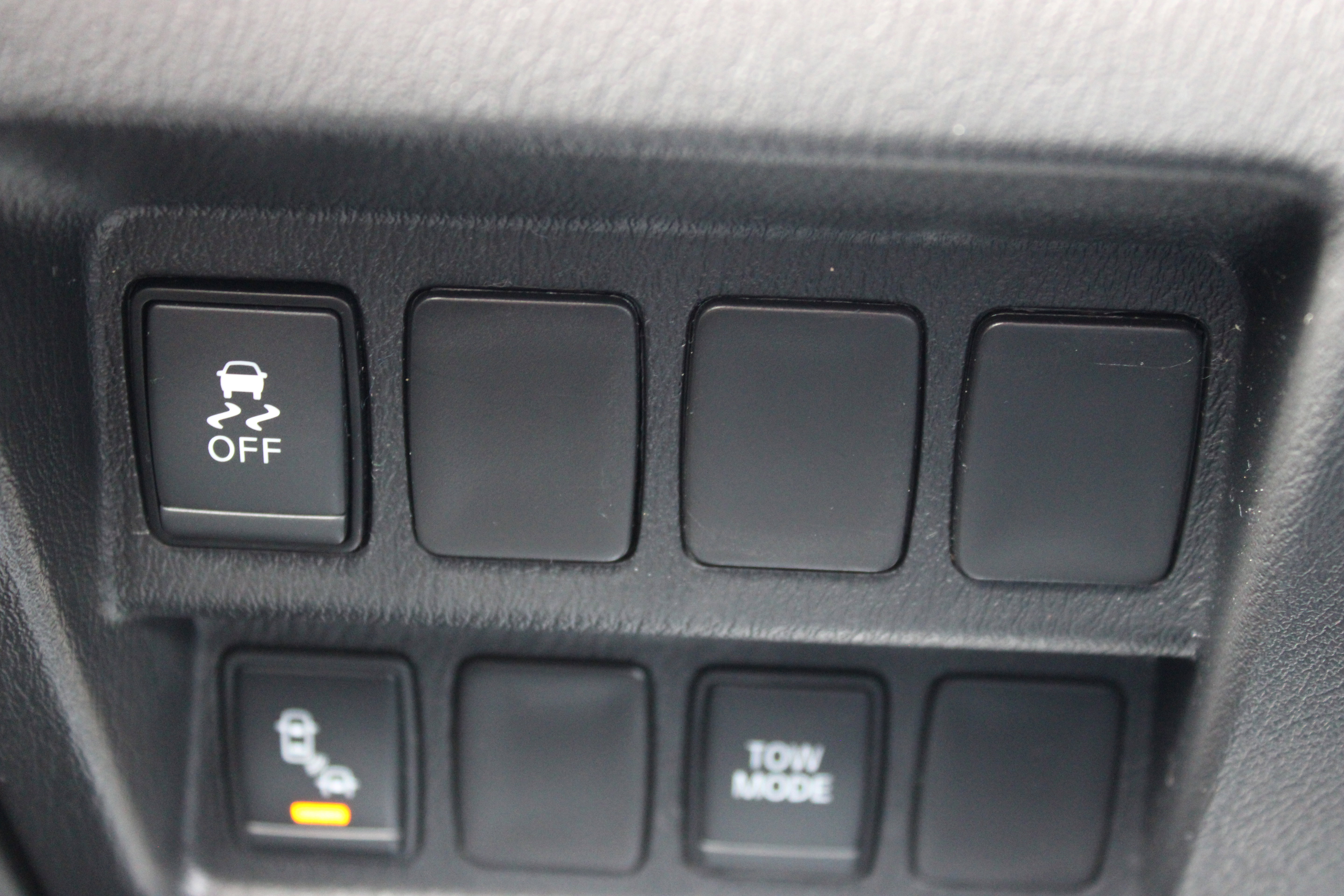 Used 2020 Nissan Pathfinder SV AWD/4WD image 31
