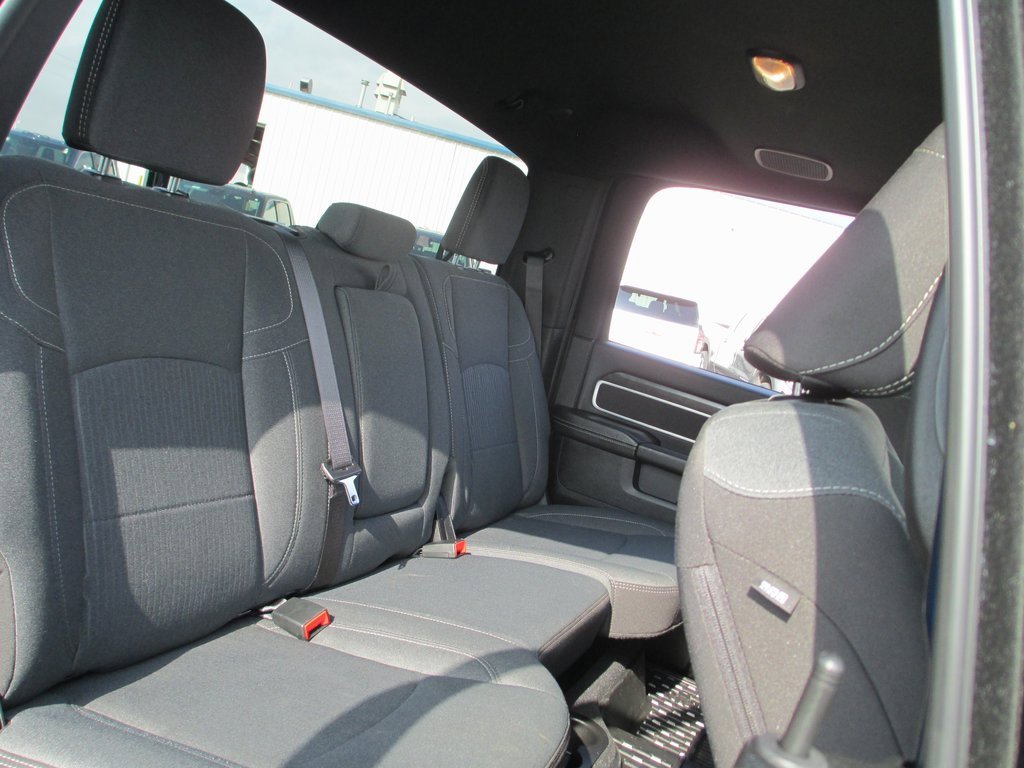 Used 2024 RAM 2500 Big Horn w/ Sport Appearance Package image 21