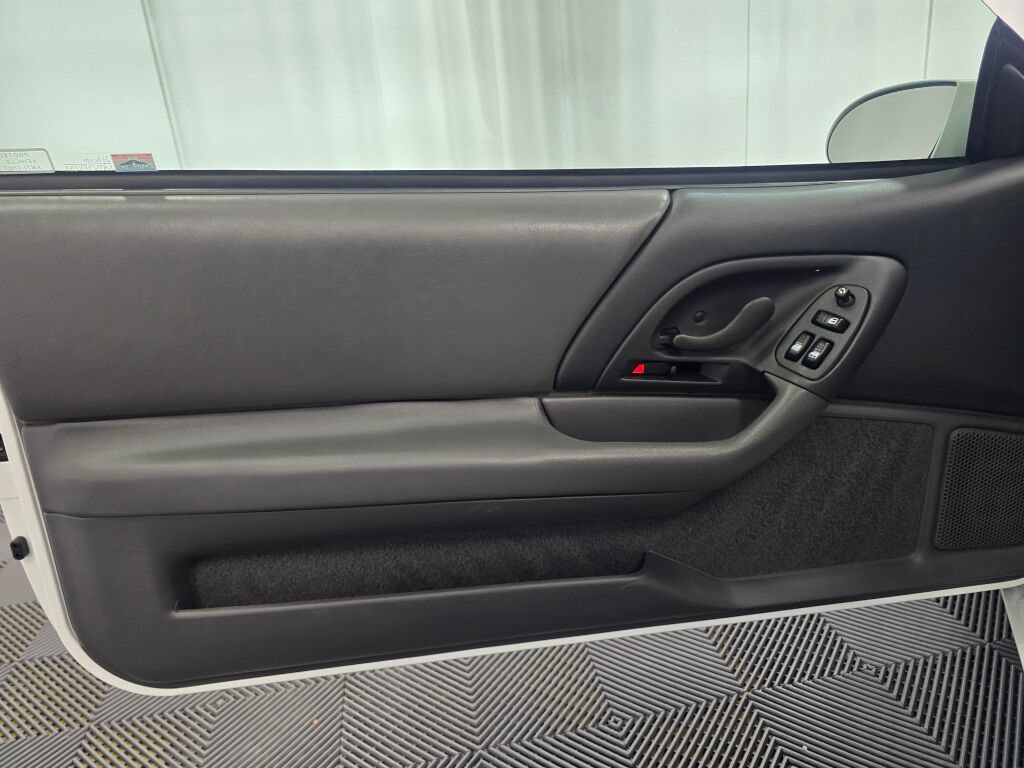 Used 1997 Chevrolet Camaro SS w/ Preferred Equipment Group 2 RWD image 92