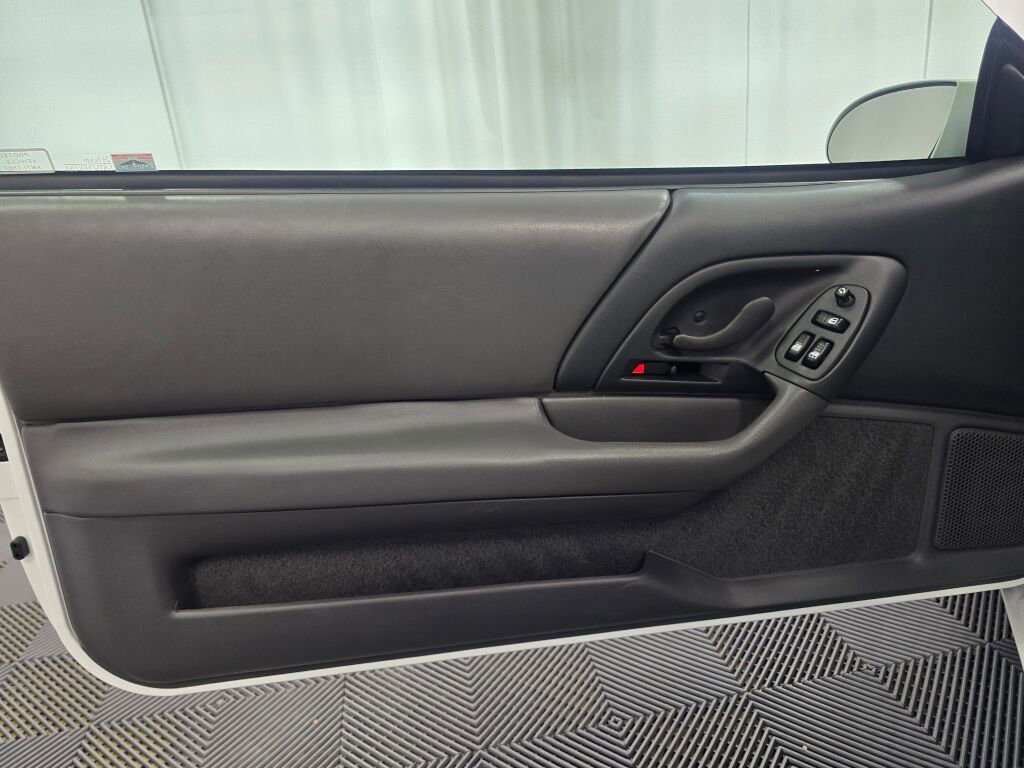 Used 1997 Chevrolet Camaro SS w/ Preferred Equipment Group 2 image 92