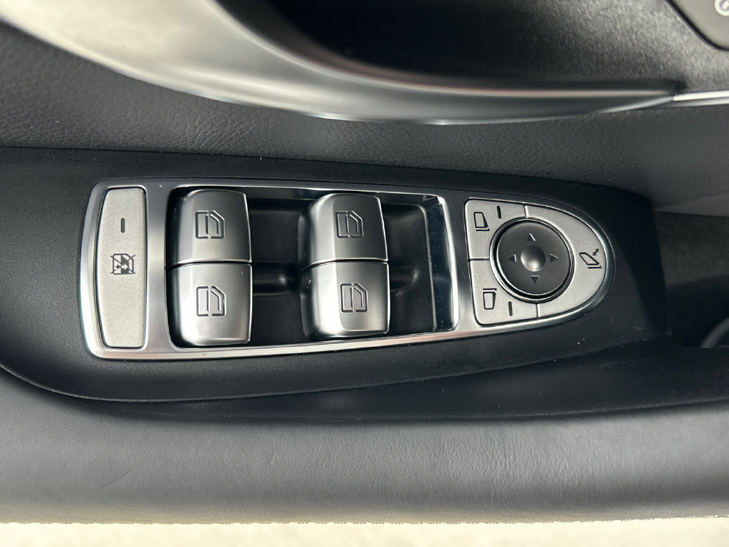 Used 2024 Mercedes-Benz AMG GT 63 image 12