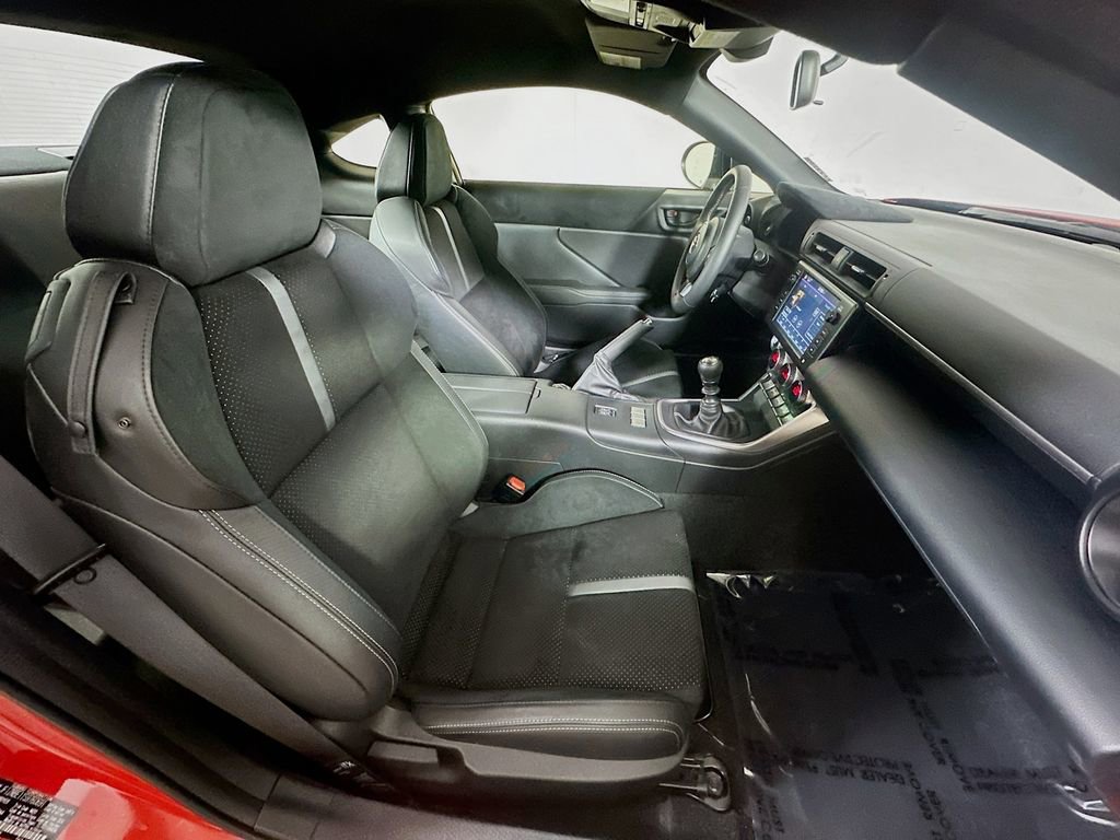 Used 2025 Toyota GR86 Premium RWD image 11