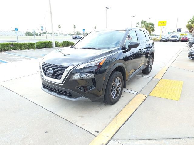 Used 2023 Nissan Rogue S image 8
