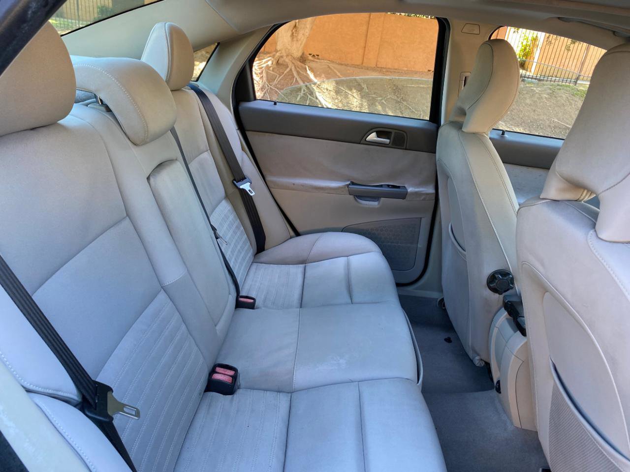 Used 2009 Volvo S40 2.4i FWD image 41