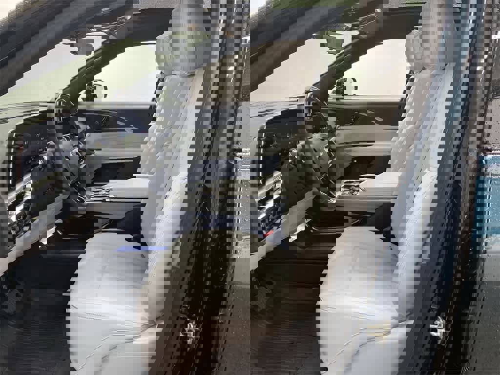 Certified 2025 Cadillac Lyriq Luxury w/ LPO, Floor Liner Package image 14