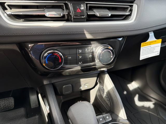 New 2026 Chevrolet TrailBlazer LT w/ Midnight Edition FWD image 28