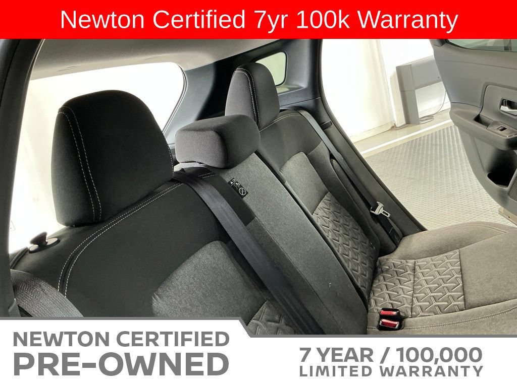 Used 2025 Nissan Kicks SV FWD image 17