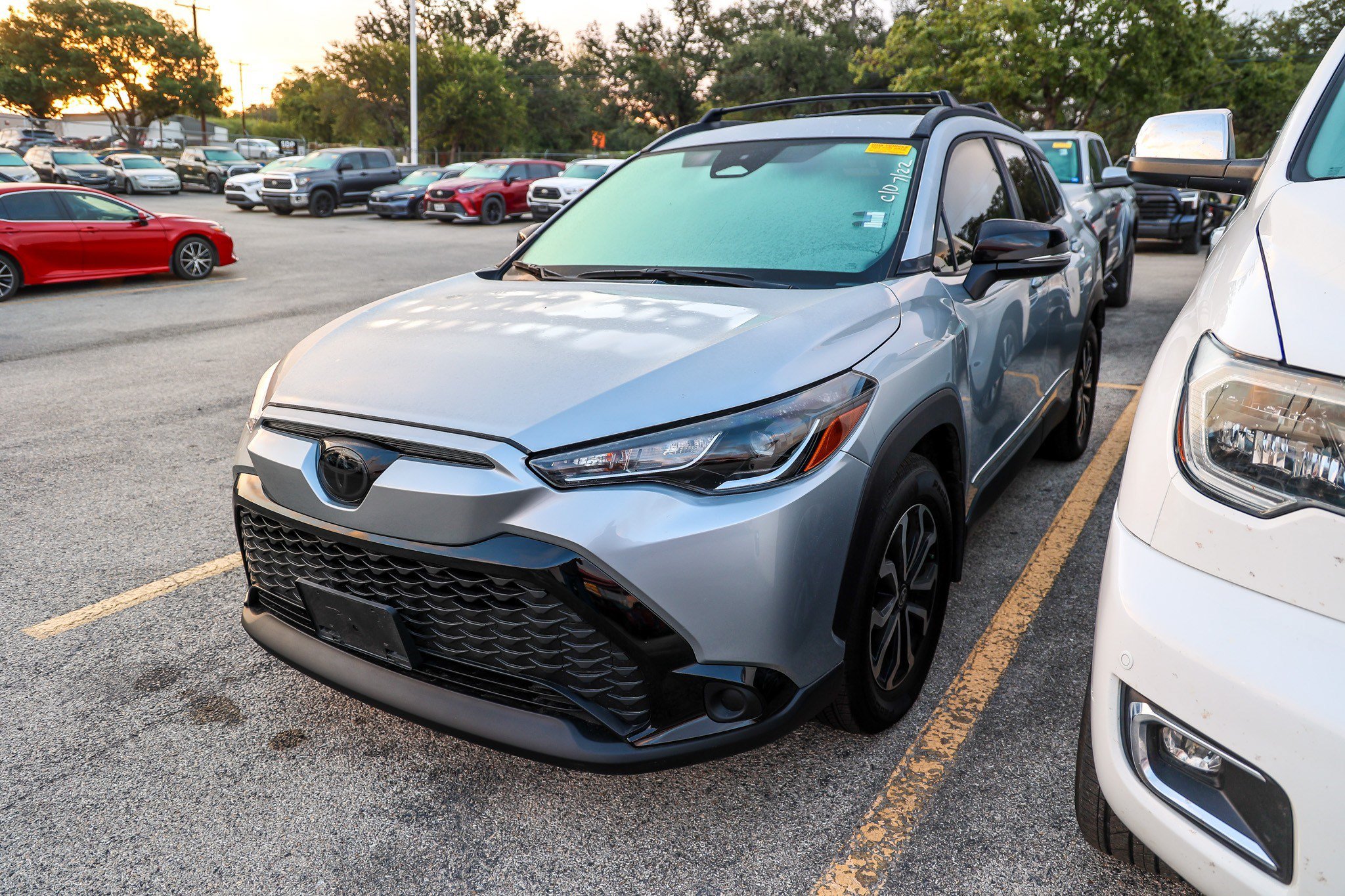 Used 2025 Toyota Corolla Cross AWD Hybrid image 25
