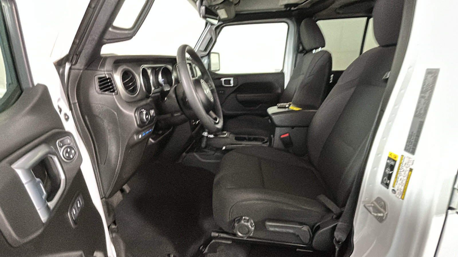 Used 2023 Jeep Wrangler Unlimited w/ Cold Weather Group AWD/4WD image 13