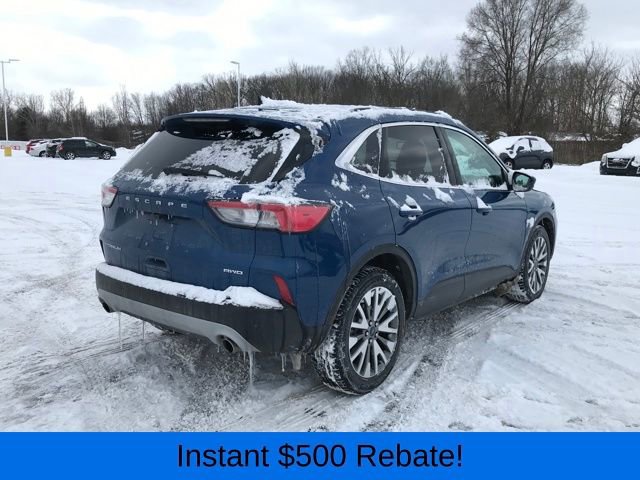 Used 2022 Ford Escape Titanium image 3