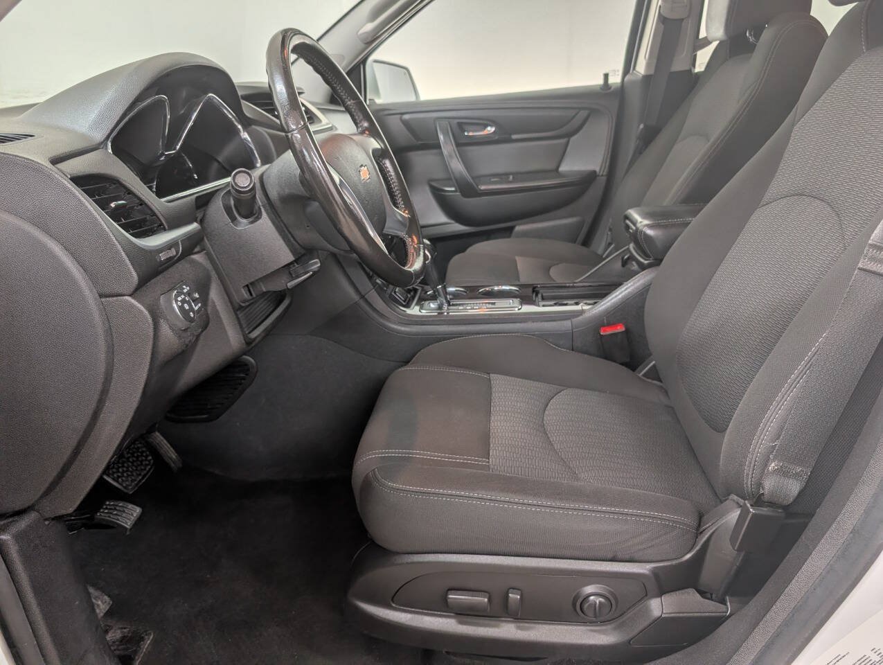 Used 2016 Chevrolet Traverse LT w/ True North Edition AWD/4WD image 7