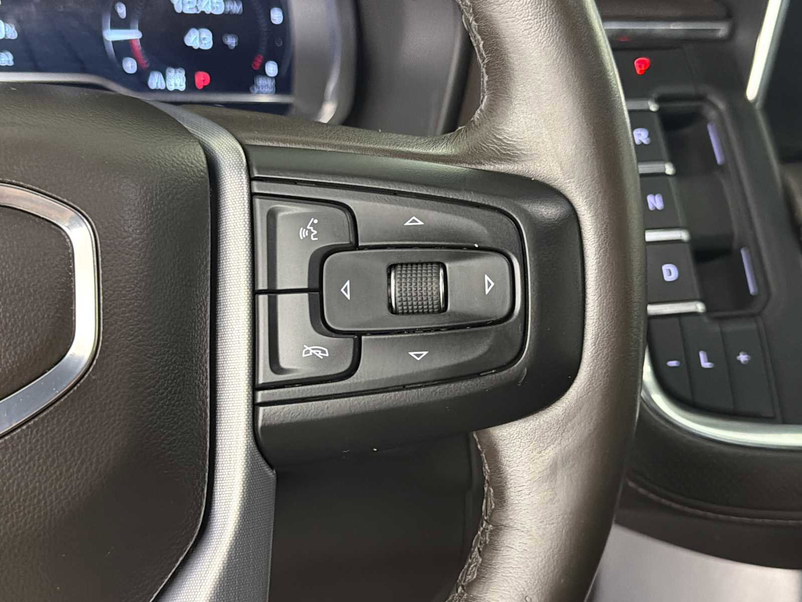 Used 2022 GMC Yukon XL SLT w/ SLT Luxury Package image 58