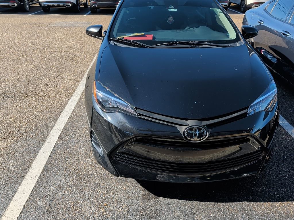 Used 2019 Toyota Corolla LE image 3