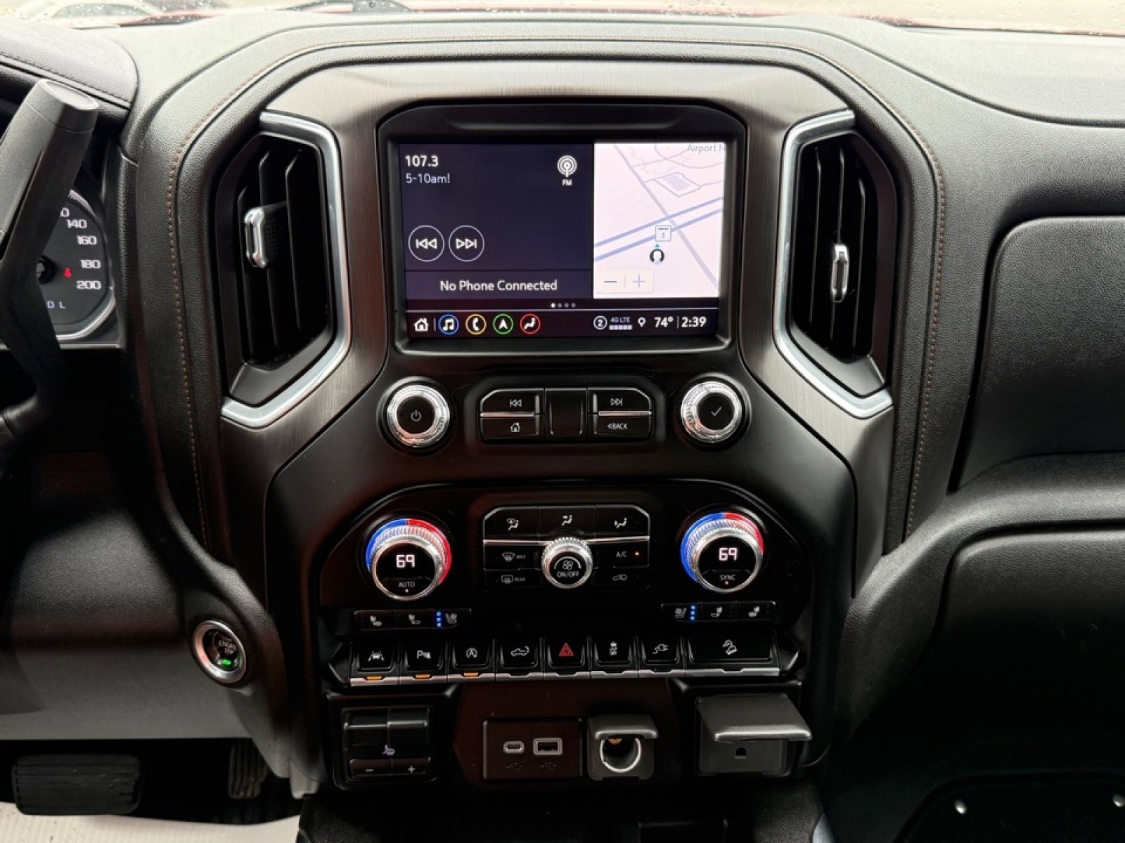 Used 2021 GMC Sierra 1500 AT4 w/ AT4 Preferred Package image 21