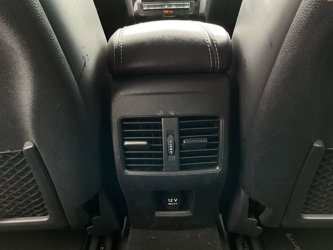 Used 2018 INFINITI QX30 image 19