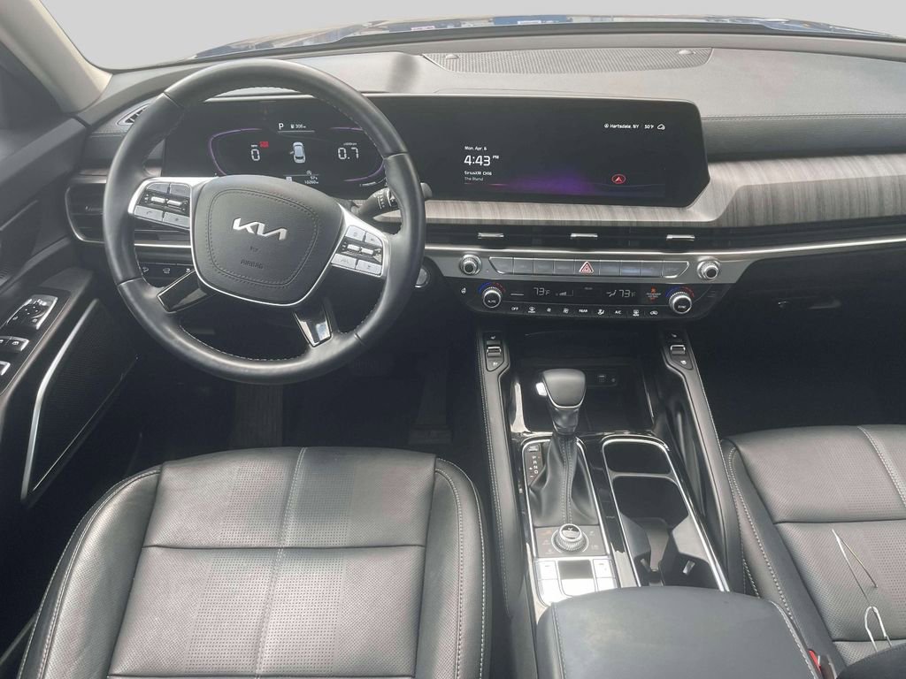 Used 2024 Kia Telluride EX image 13