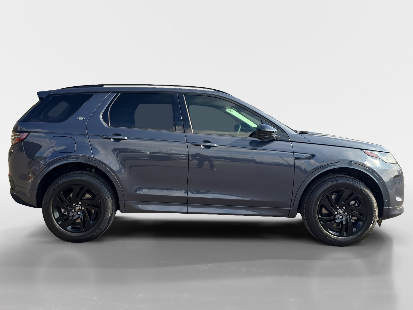 Used 2024 Land Rover Discovery Sport S image 6