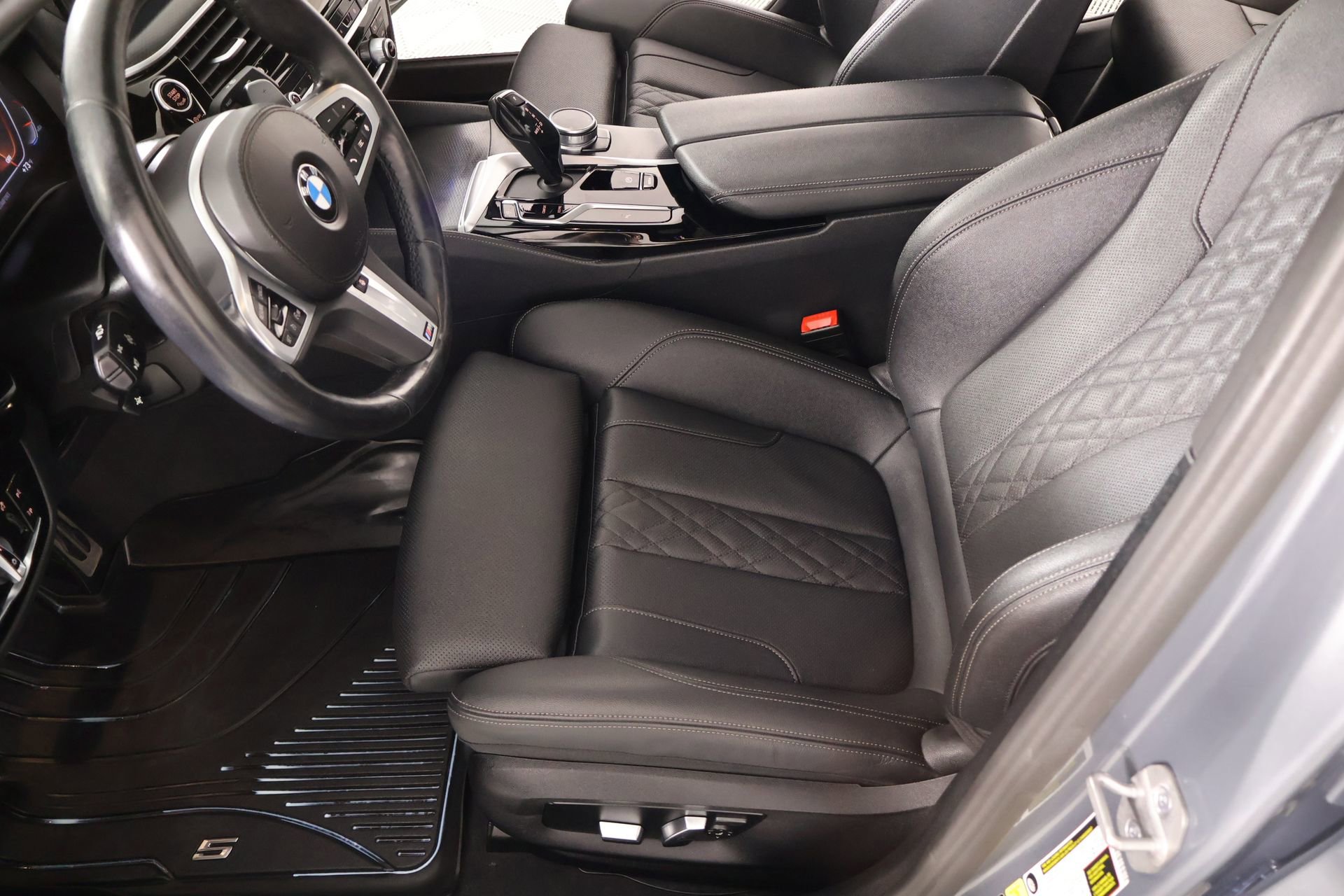 Certified 2023 BMW 530i xDrive w/ M Sport Package AWD/4WD image 12